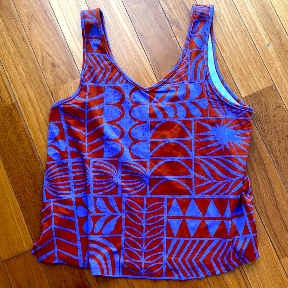 Fighting Eel tank Jodie